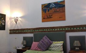 Dar Sam - Purple Room